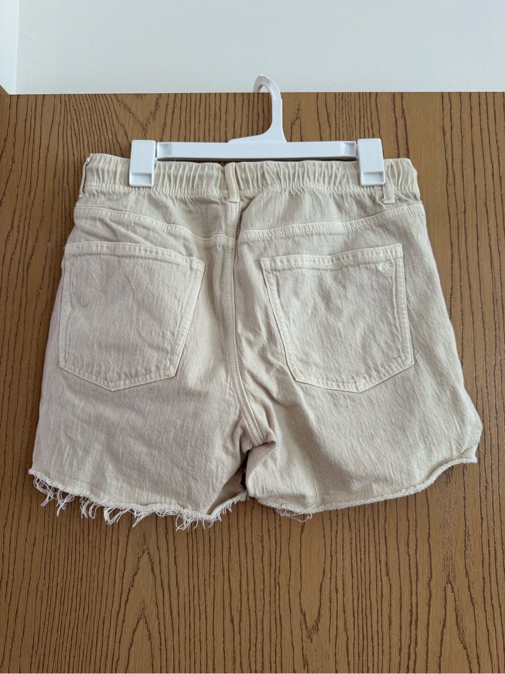 American Eagle Outfitters NWOT Light Beige Frayed Hem Drawstring Jean Shorts - Picture 3 of 3